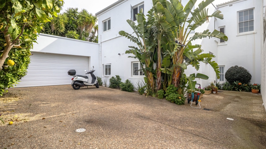 3 Bedroom Property for Sale in Mowbray Western Cape